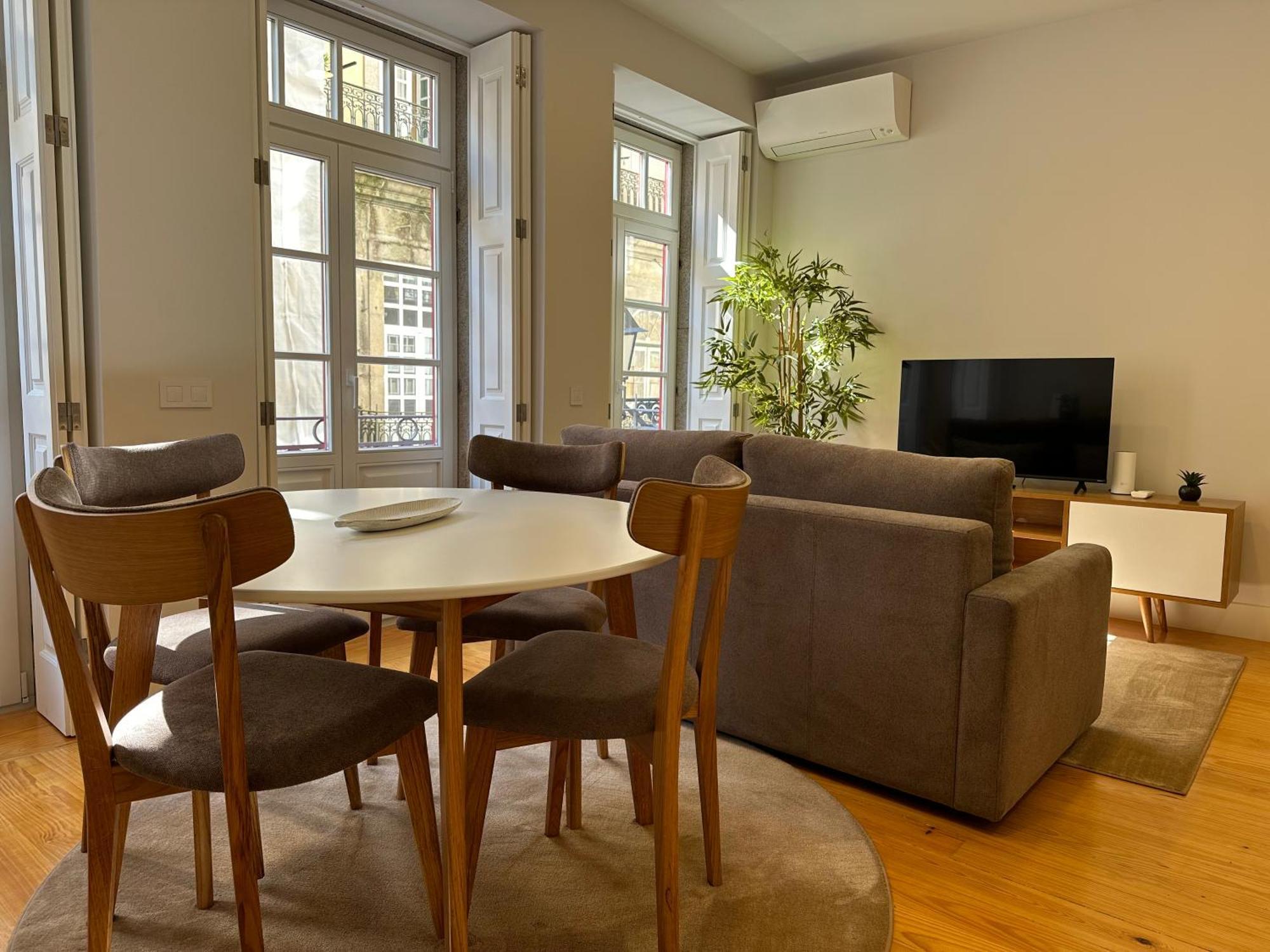 Sm Apartments Porto Luaran gambar